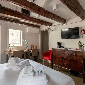  Apartment Biennale Gallery