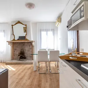  Apartment Ca' Dei Carmini